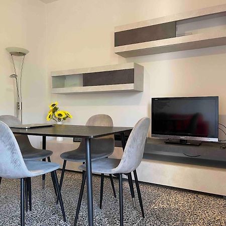 Lotus Home Eleganza E Accoglienza A Mantova Eksteriør bilde